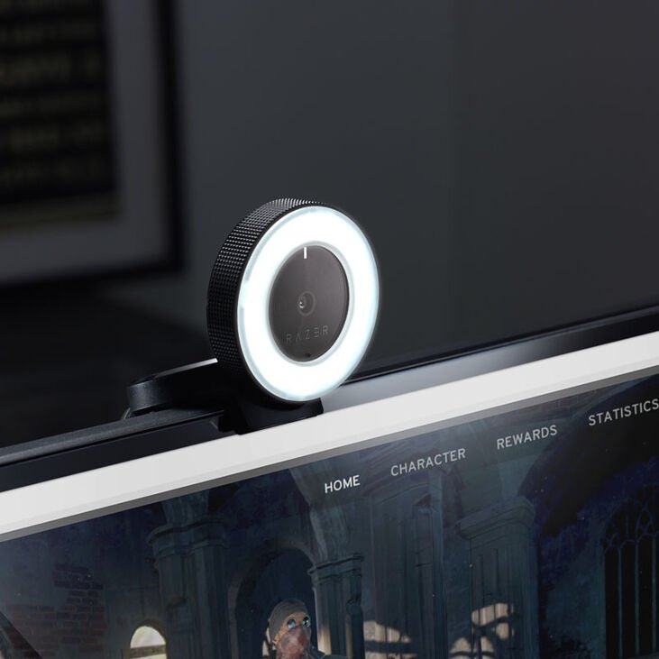 Razer Kiyo Streaming Webcam with Ring Light - Black